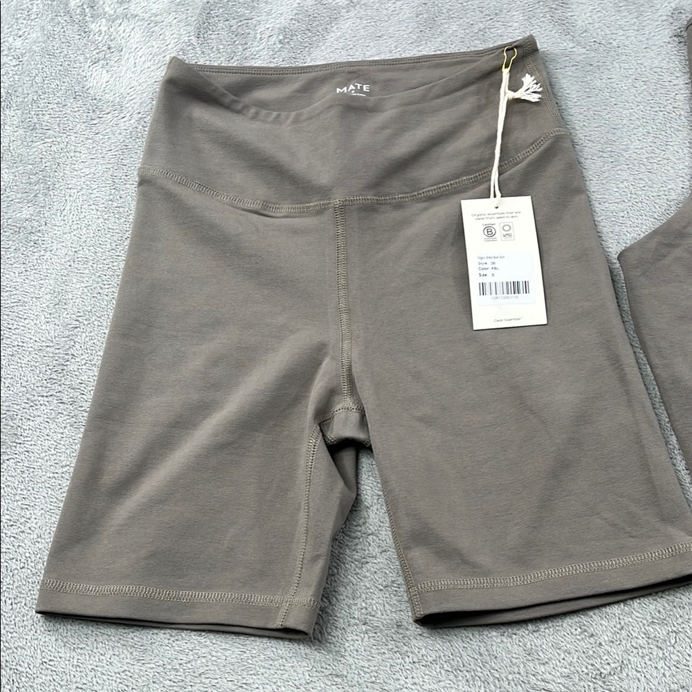 MATE the Label Women's Bike Shorts and Sports Bra Set in Taupe- read! - Picture 4 of 16